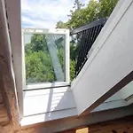 Tiny House, Podkrovni A S Vyhledem Do Zahrady Lejlighed *