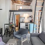Tiny House, Podkrovni A S Vyhledem Do Zahrady * Ostrava